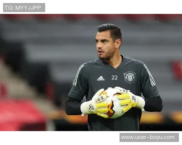 曼联考虑与赞助商DXC续约四年总价达8000万镑的合作方案 曼联考虑与赞助商DXC续约四年总价达8000万镑的合作方案